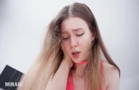 Милаха в розовом классно трахается от первого лица